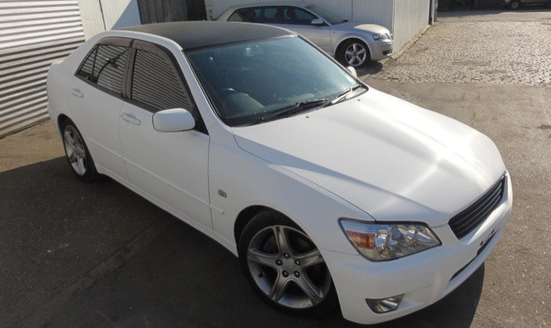 Toyota Altezza after full white carbon fibre wrap