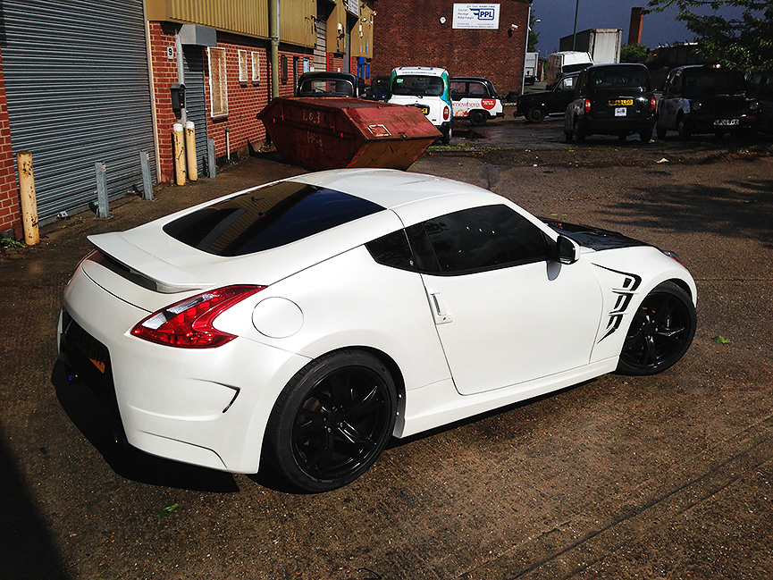 370z-Porsche-14