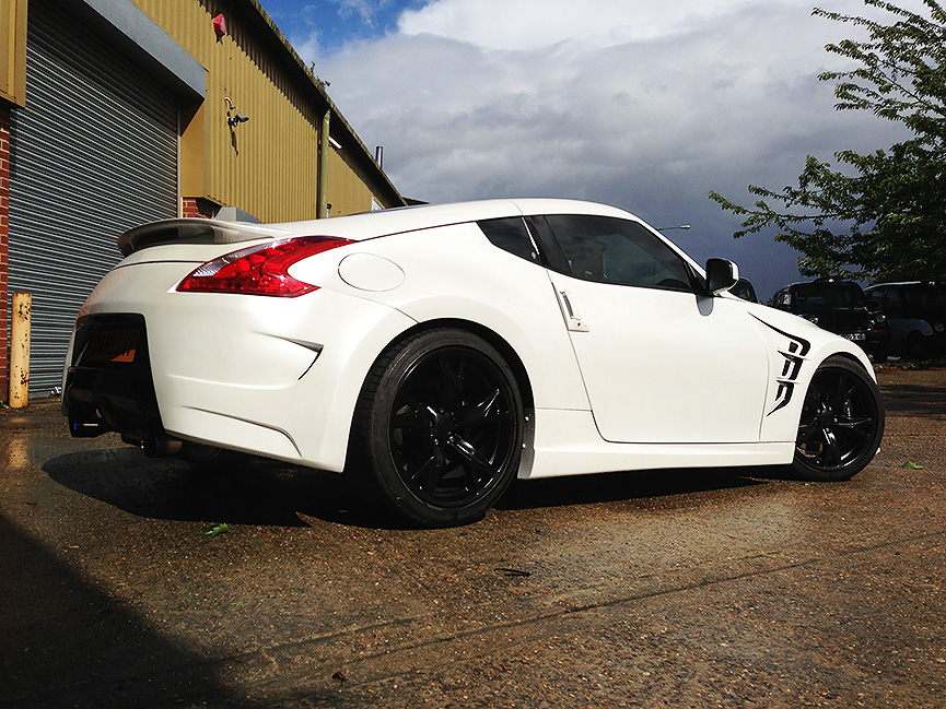 370z-Porsche-17