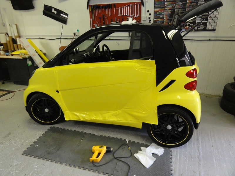 Black-and-Yellow-Smart-3