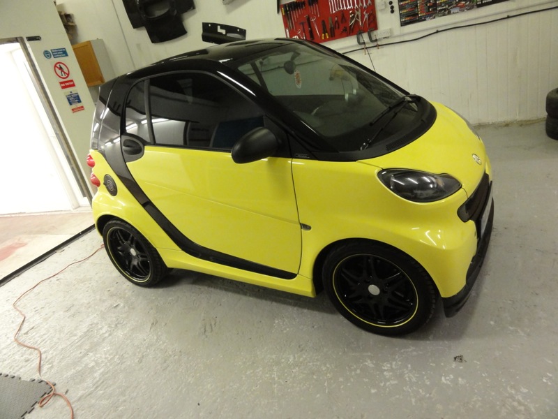 Black-and-Yellow-Smart-5