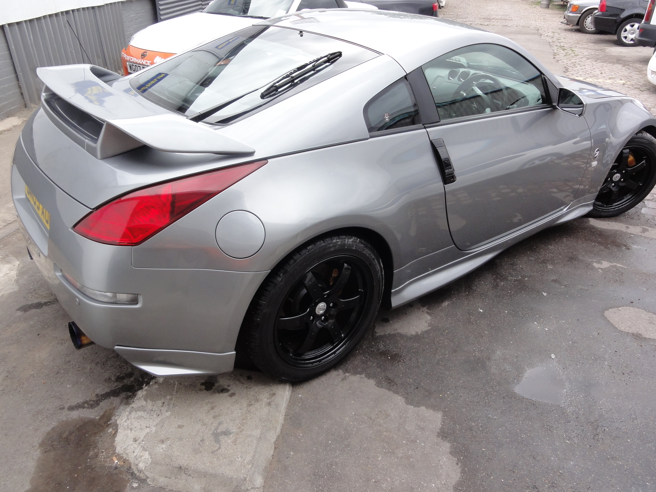 Nissan-350z-respray-10