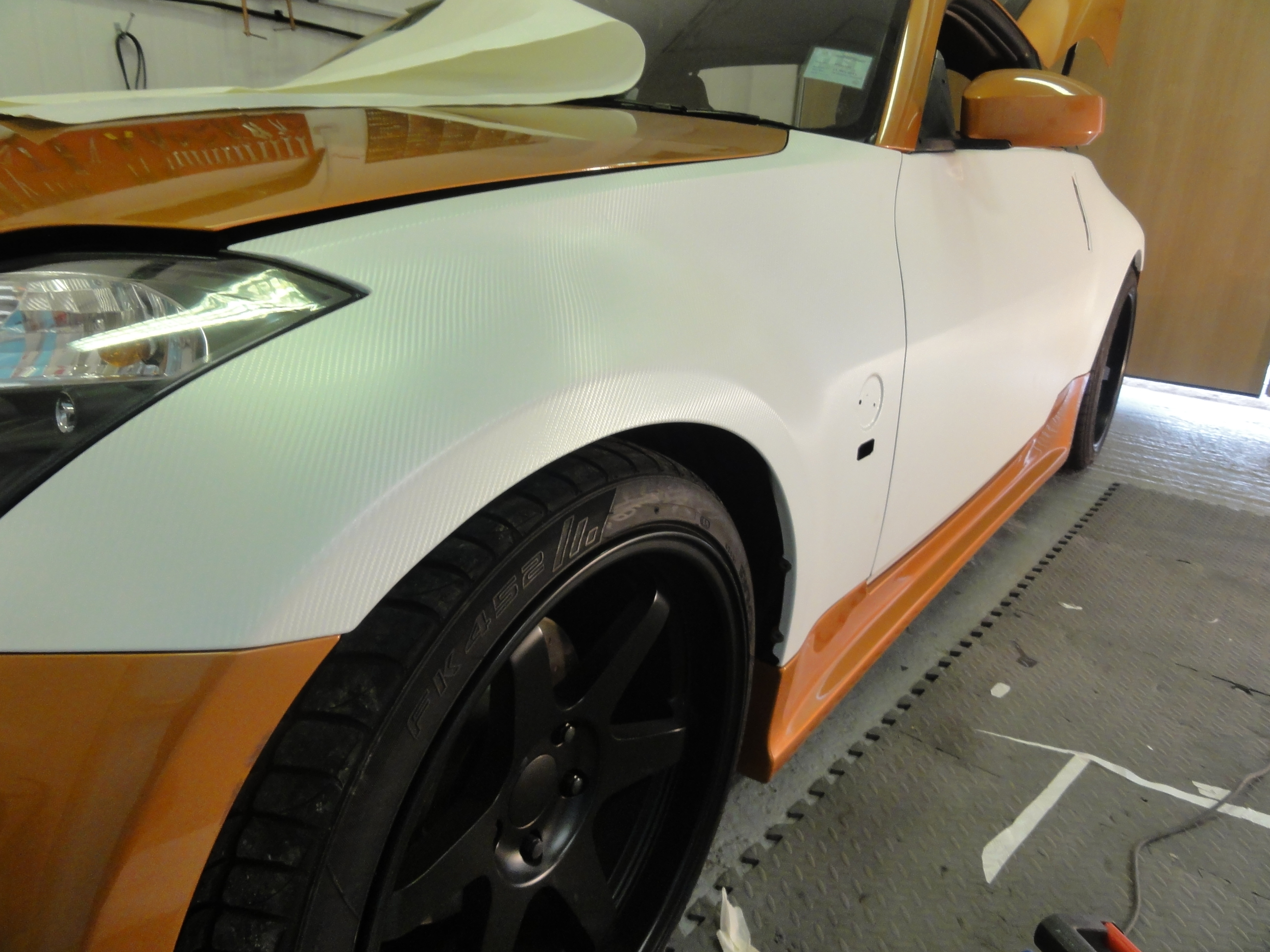 Pearl-carbon-Nissan-350z-3