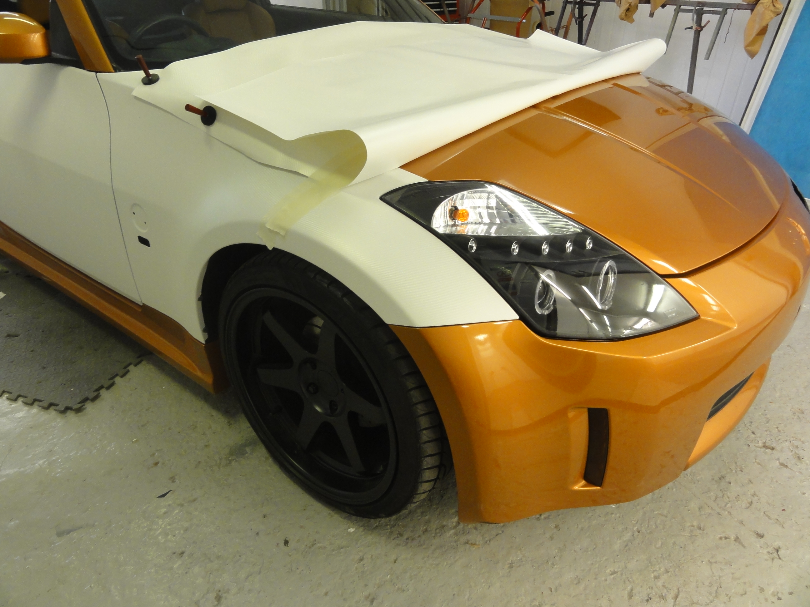 Pearl-carbon-Nissan-350z-5