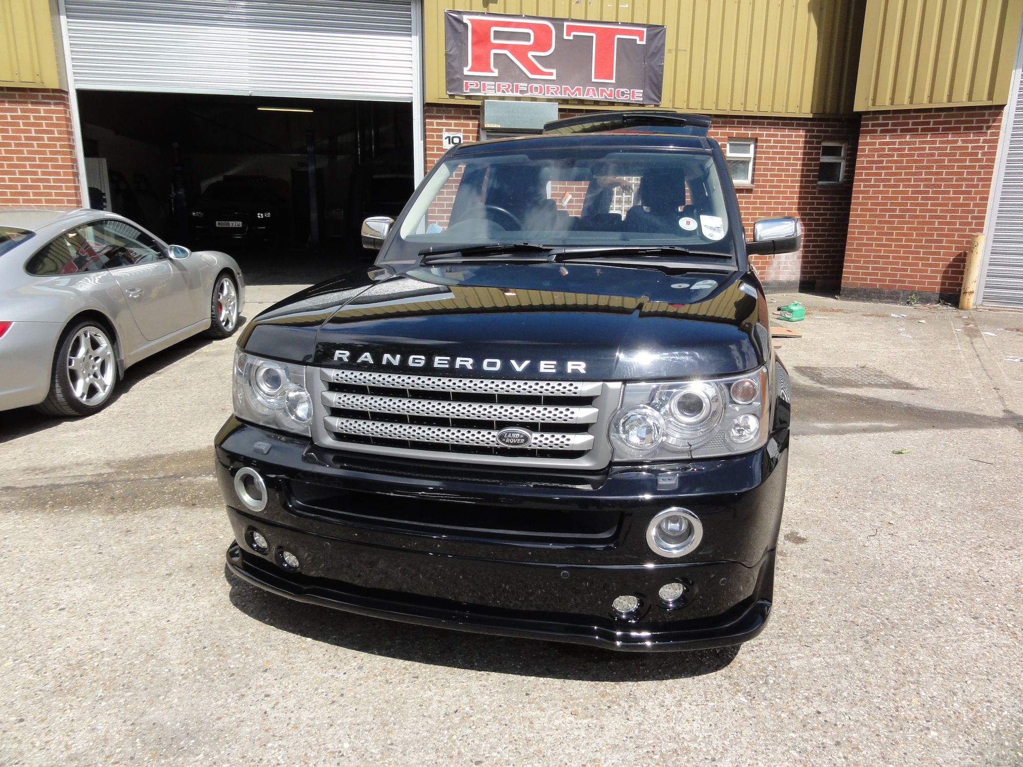 Range-Rover-Kit-Install-12