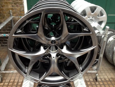 alloy wheel refurb in london at rt performance